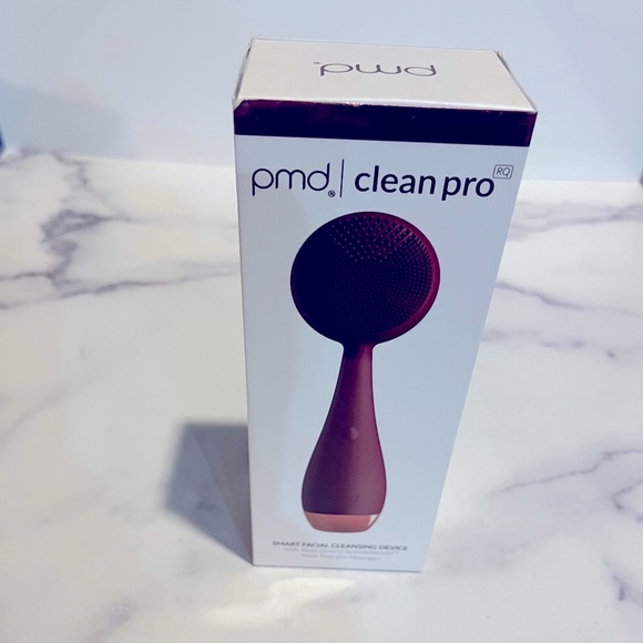 pmd | clean pro Smart Facial Cleansing Device - Picture 1 of 4